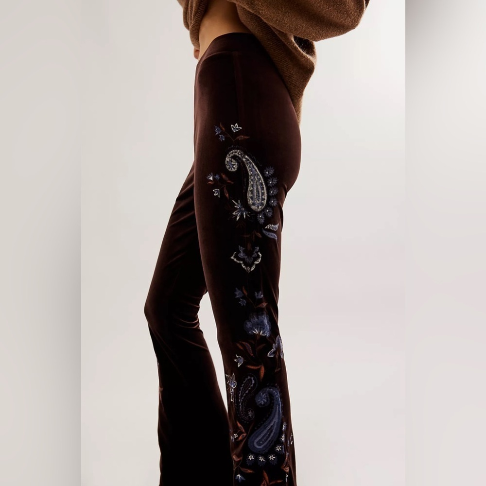 NWT Driftwood Farrah Velvet Pull-On Flare Pants - Picture 3 of 5